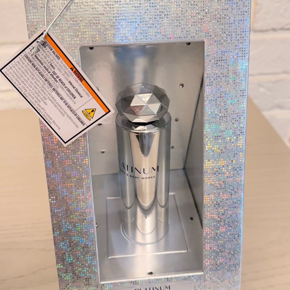 Bath & Body Works Platinum Fragrance with Silver and Blue Accents